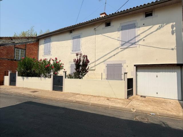 Maison location à Montmorillon, Civray