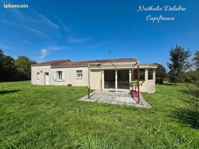 Maison vente à Parthenay, Fomperron