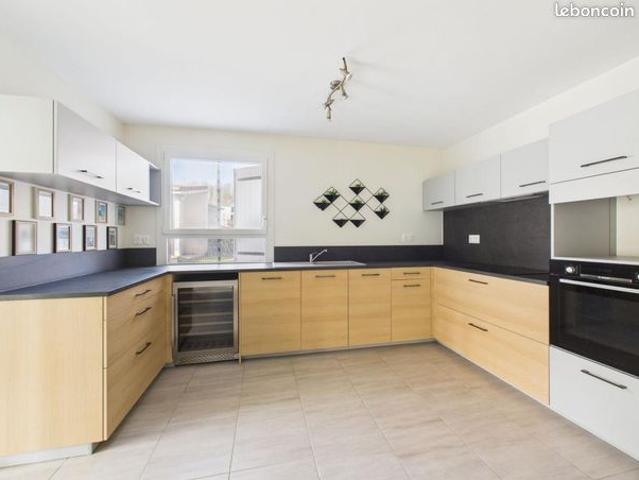 Maison vente à Épernay, Vinay