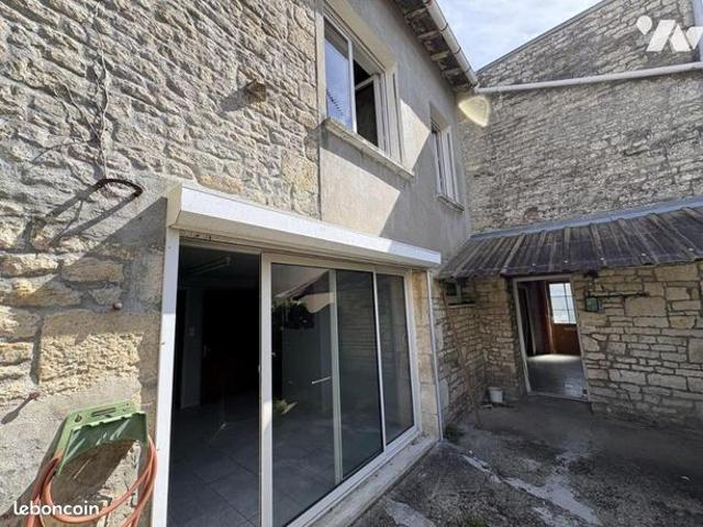 Maison vente à Niort, Coulon