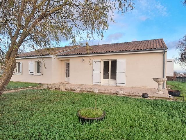 Maison location à Parthenay, Champdeniers-saint-denis