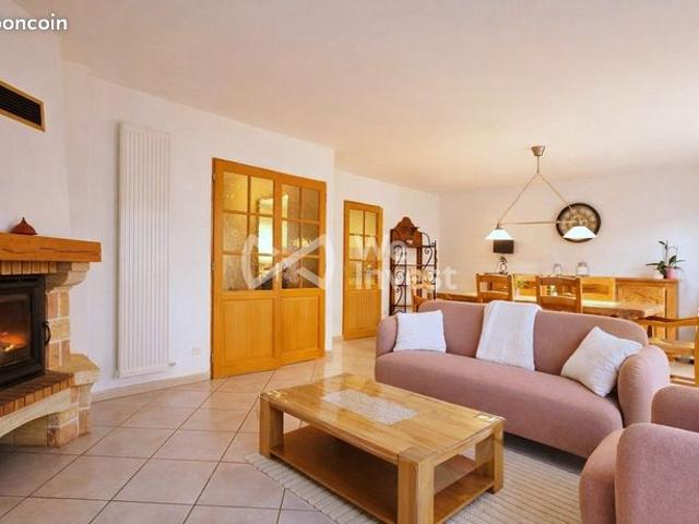 Maison vente à Charleville-Mézières, Sécheval