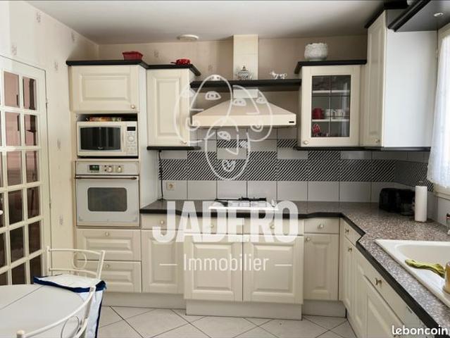 Maison vente à Rouen, Franqueville-saint-pierre