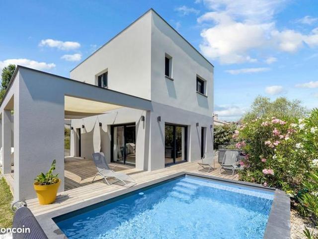 Maison vente à Montmorillon, L'isle-jourdain