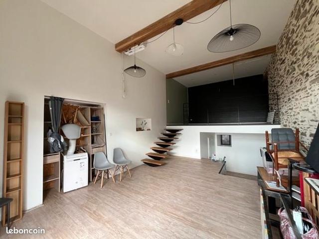 Maison vente à Nontron, Chaleix