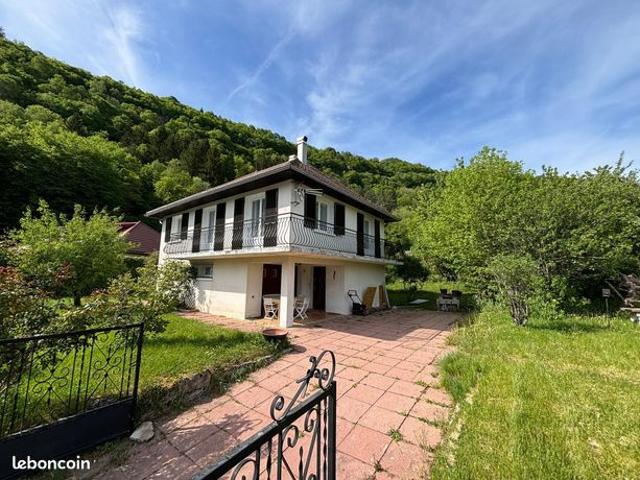 Maison vente à Saint-Claude, Chassal