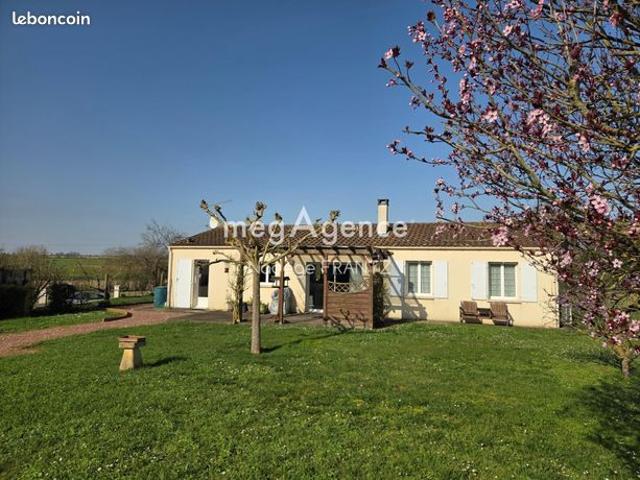 Maison vente à Saint-Jean-d'Angély, Antezant-la-chapelle
