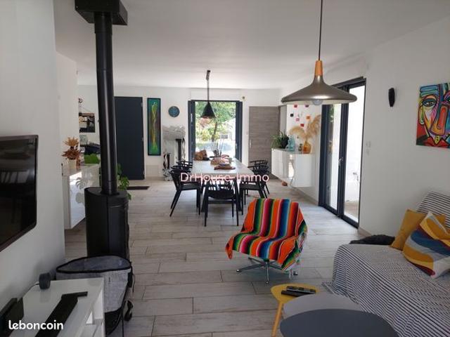 Maison vente à Saintes, Médis