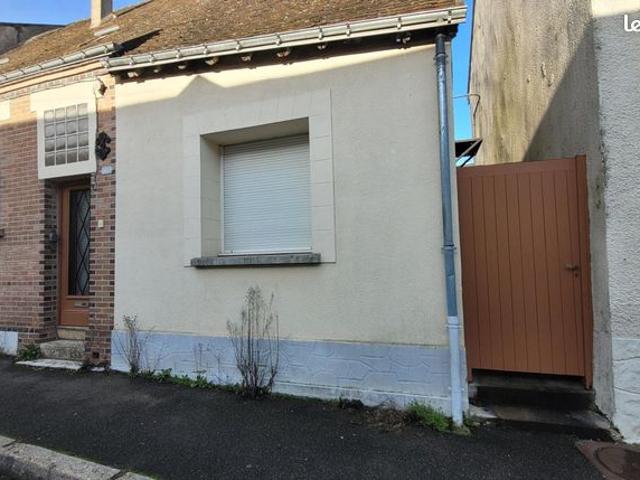 Maison vente à Loches, Château-renault