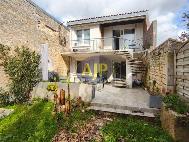 Maison location à Rochefort