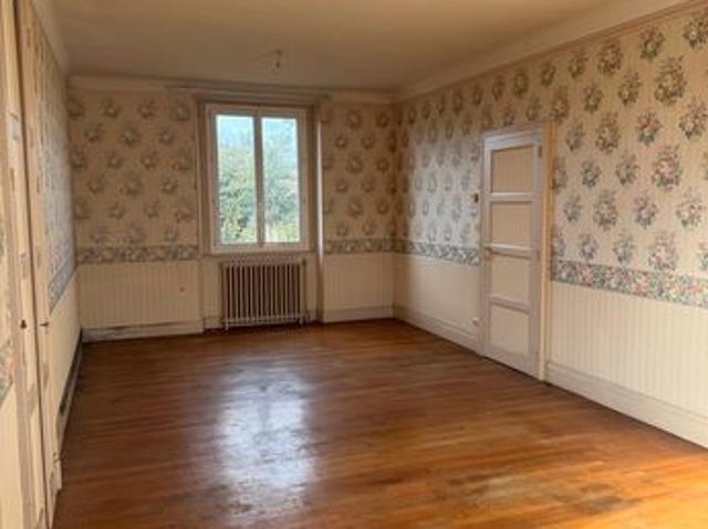 Maison vente à Montluçon, Commentry
