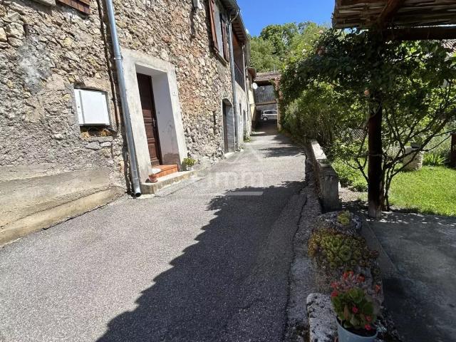 Maison vente à Forcalquier, Bayons