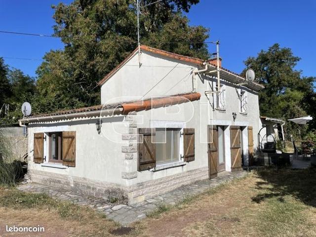 Maison vente à Bressuire, Louzy