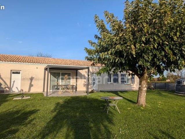 Maison vente à Saint-jean-d'angle
