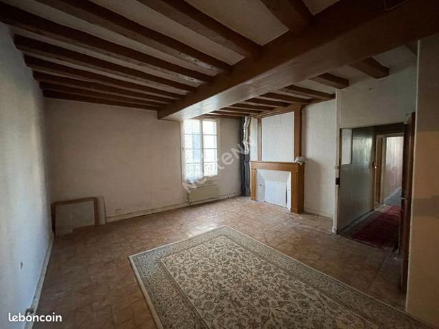 Maison vente à Saumur, Cheviré-le-rouge