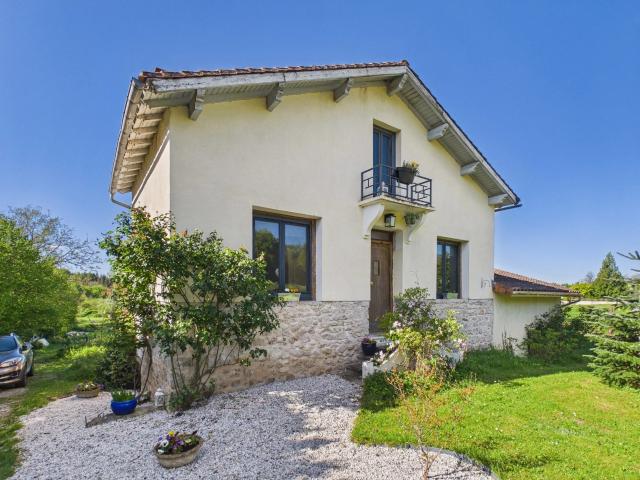 Maison vente à Nontron, Piégut-pluviers