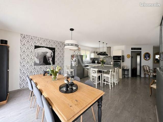 Maison vente à Saumur, Distré