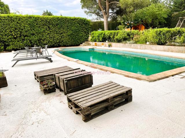 Maison vente à Nîmes, Générac