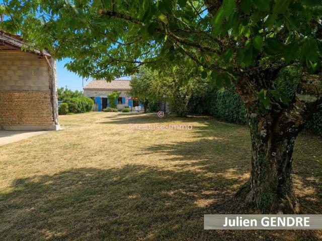 Maison vente à Niort, Ensigné