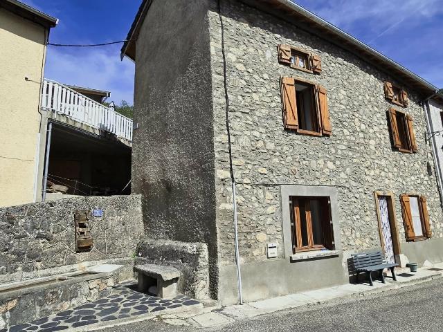 Maison vente à Foix, Bestiac