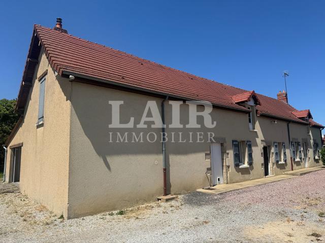 Maison vente à Alençon, Vingt-hanaps