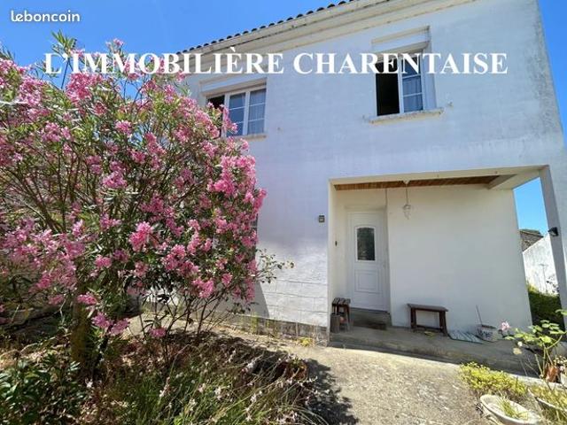 Maison vente à Saint-romain-de-benet, Charente-Maritime