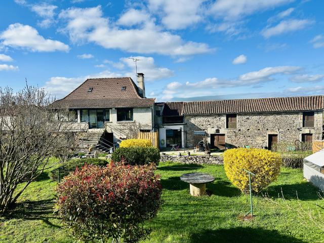 Maison vente à Escoutilles, Varaire