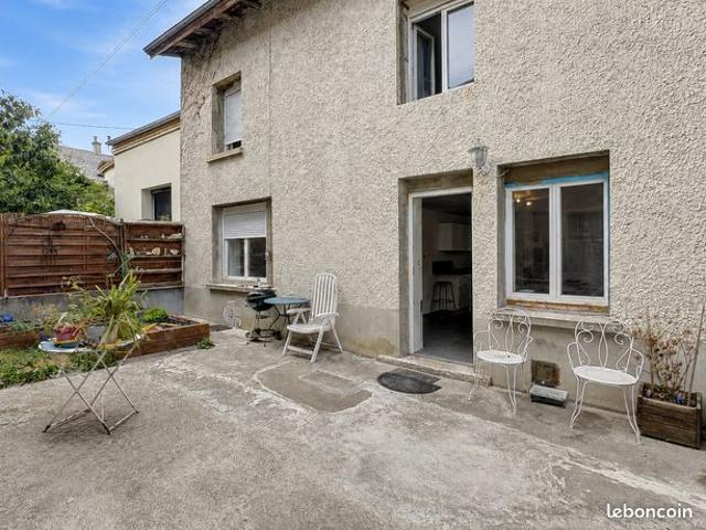 Maison vente à Nantua, Priay