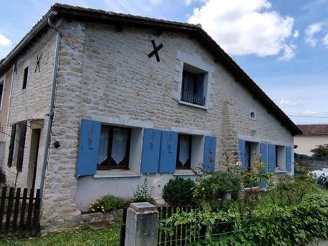 Maison vente à Saint-Jean-d'Angély, Saint-pierre-de-l'ile