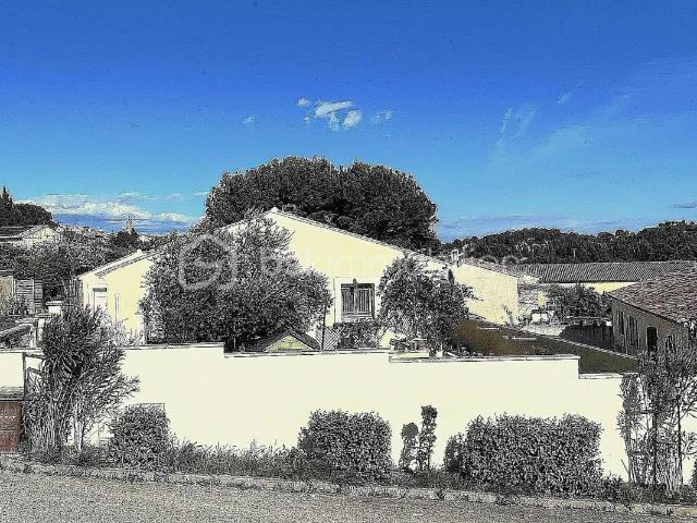 Maison vente à Nîmes, Fournès