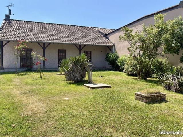 Maison vente à Louhans-Châteaurenaud, La Genête