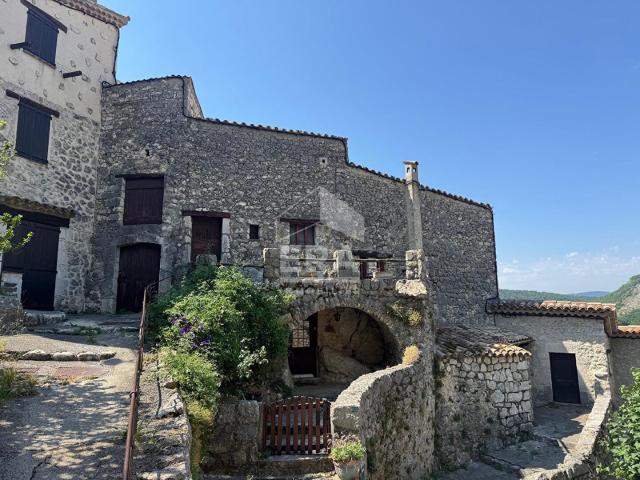 Maison vente à Le Collet, Coursegoules