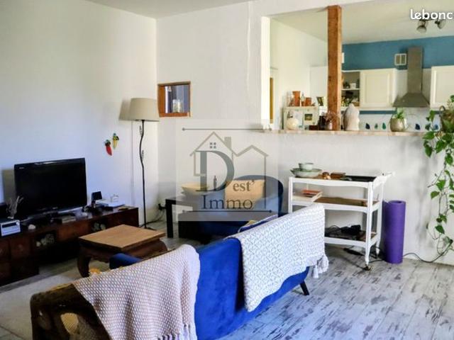 Maison vente à Rochechouart