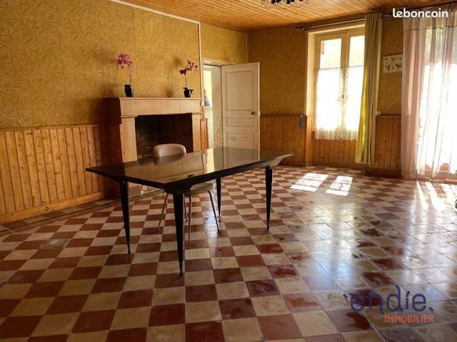 Maison vente à Châtellerault, Moncontour