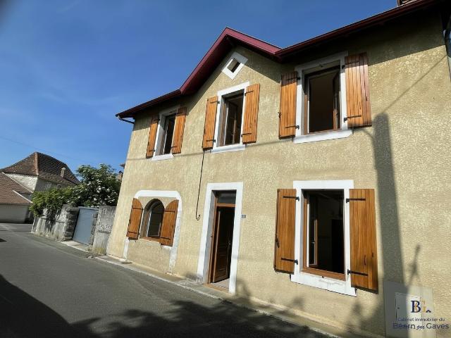 Maison vente à Oloron-Sainte-Marie, Salies-de-béarn