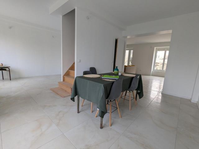 Maison vente à Cahors, Pern