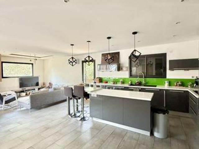 Maison vente à Marseille, Auriol