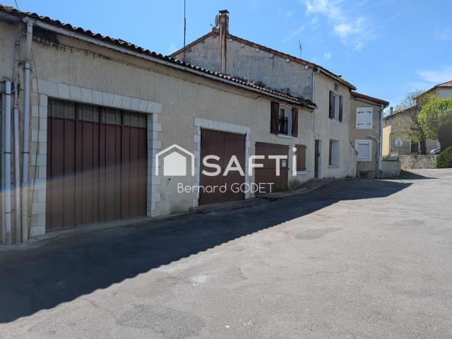 Maison vente à Confolens, Ruffec