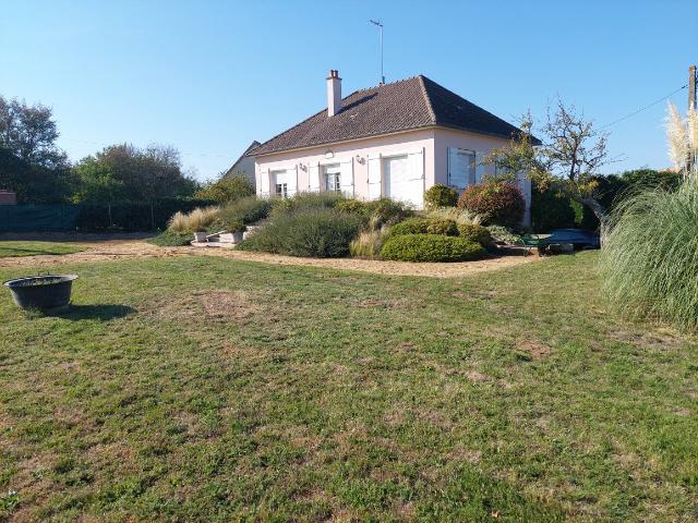 Maison vente à France métropolitaine, Savigné-l'evêque