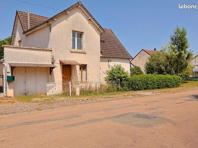 Maison vente à Nevers, Anlezy