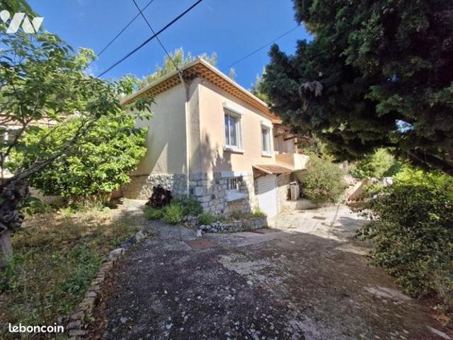 Maison vente à Arrondissement de Toulon, Le Revest-les-eaux