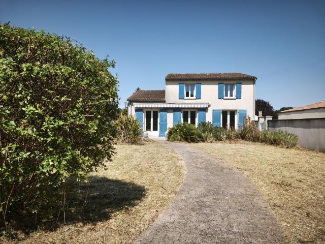 Maison vente à Saintes, Nouvelle-Aquitaine