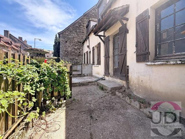 Maison vente à Aubusson, Saint-silvain-bas-le-roc