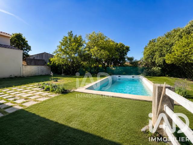 Maison vente à Nîmes, Vers-pont-du-gard
