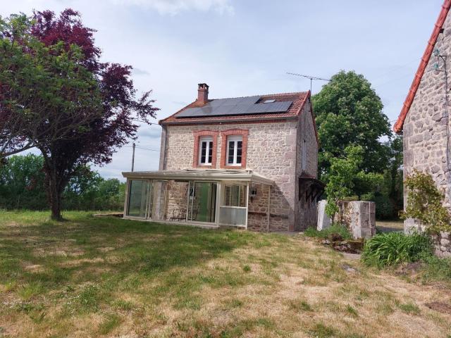 Maison vente à Aubusson, Toulx-sainte-croix