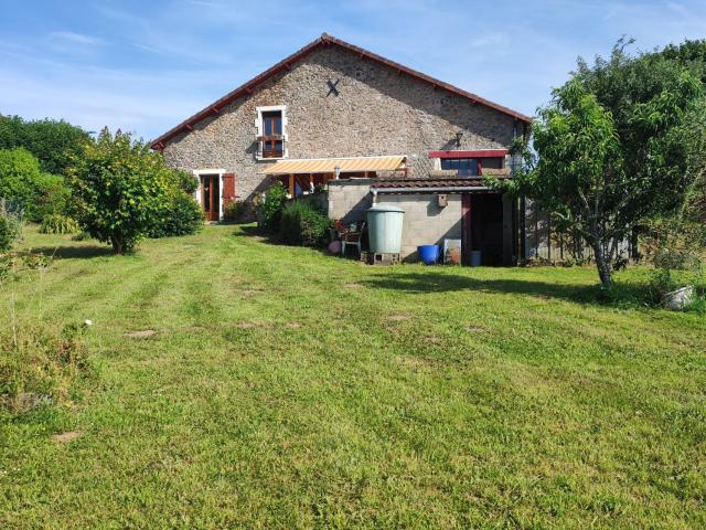 Maison vente à Nontron, Busserolles