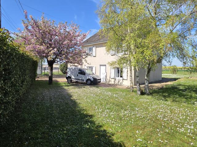 Maison vente à Fontainebleau, Beaumont-du-gâtinais