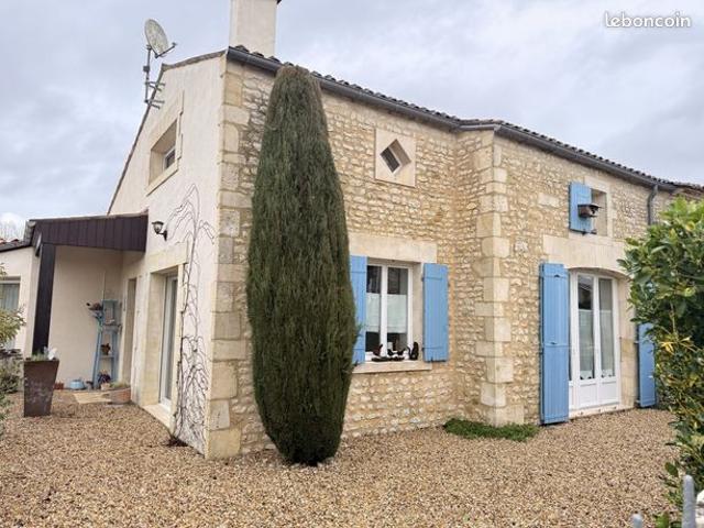 Maison vente à Saintes, Montpellier-de-médillan