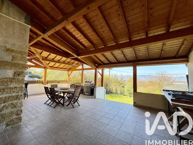 Maison vente à Vienne, Ville-sous-anjou