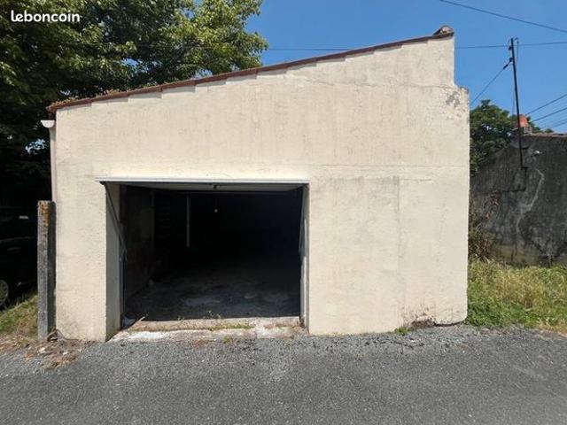 Maison vente à Saint-Jean-d'Angély, La Vergne